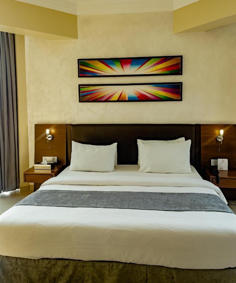 לגוס The Avenue Suites מראה חיצוני תמונה