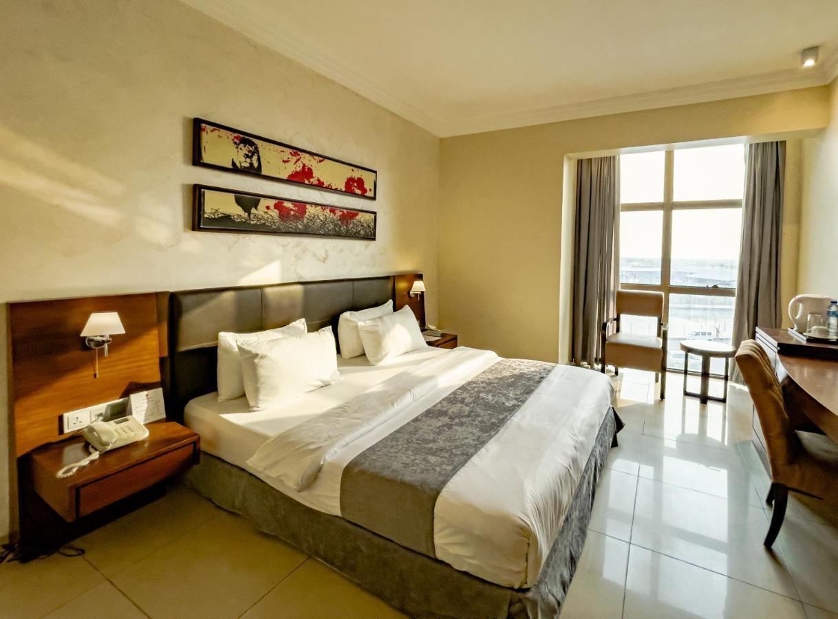 לגוס The Avenue Suites מראה חיצוני תמונה